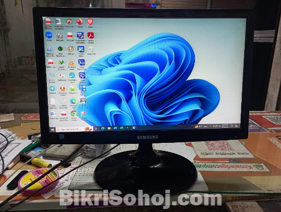 Samsung 19 inch monitor